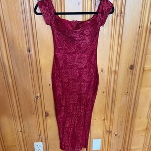 Elegant Burgundy Floral Midi Dress